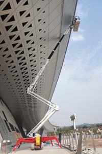 高空作業(yè)車(chē).jpg 高空作業(yè)車(chē).jpg